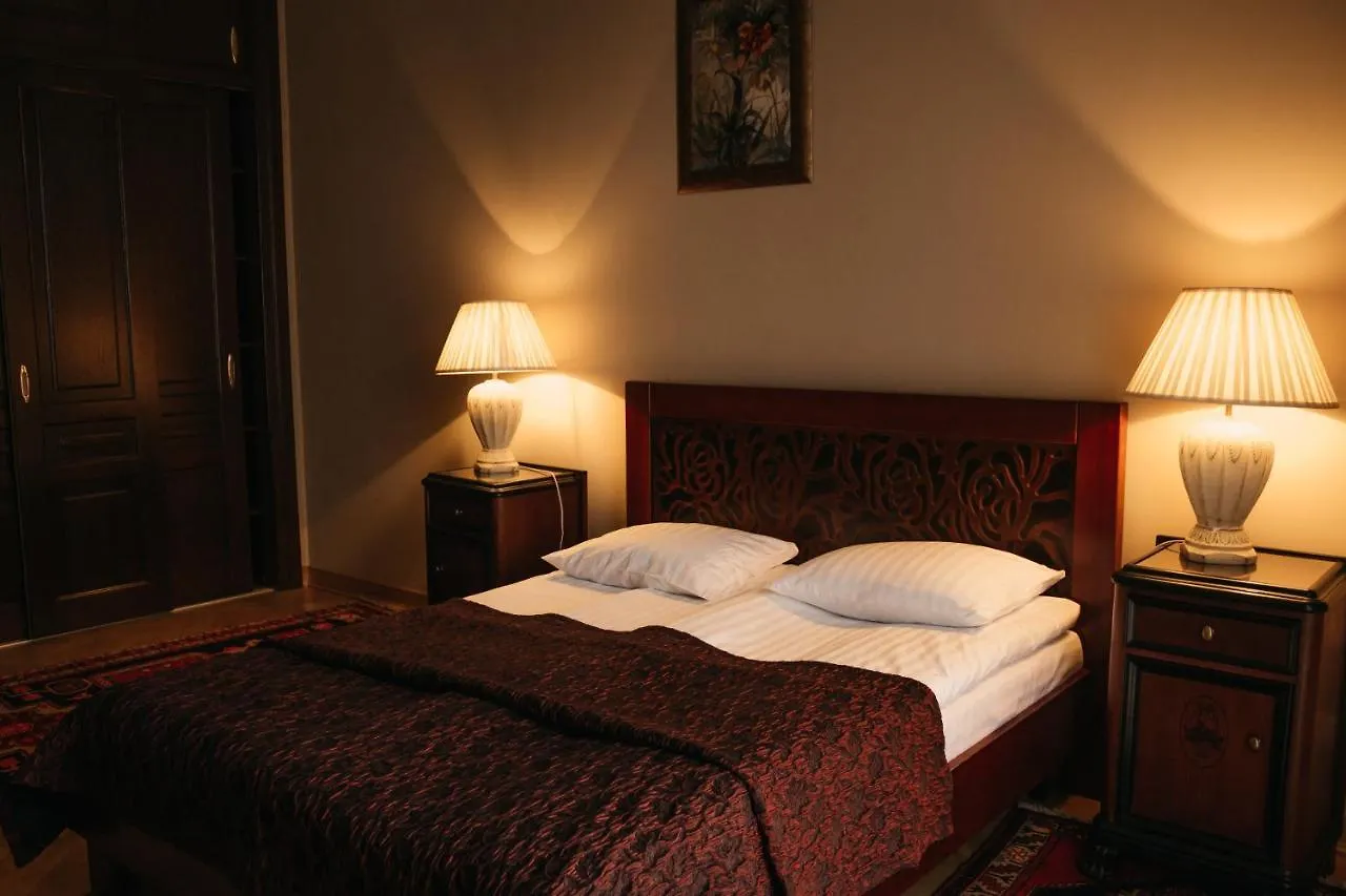 British Club Lviv Hotel 4*,